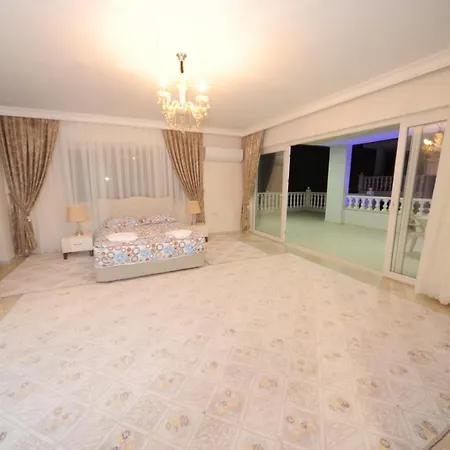 فيلة Panaroma Villalari ألانيا