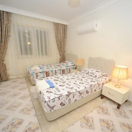 Panaroma Villalari فيلة *